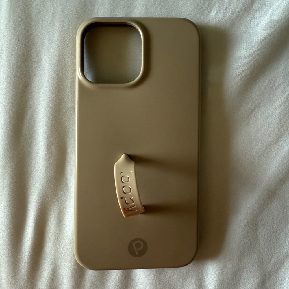 PopSocket Tan Phone Case (13 pro max)